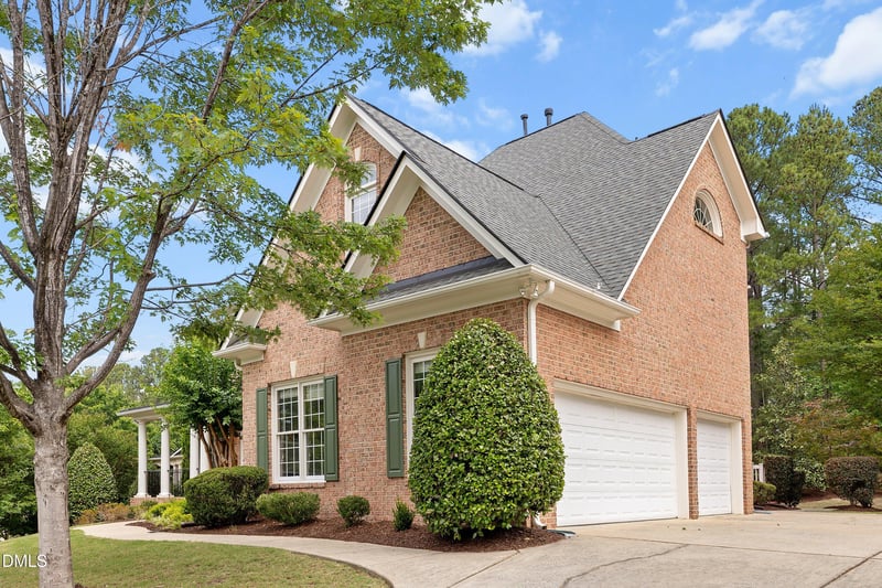 211 Lantern Ridge Ln, Cary, NC 27519