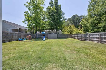 211 Lewis St, Four Oaks, NC 27524