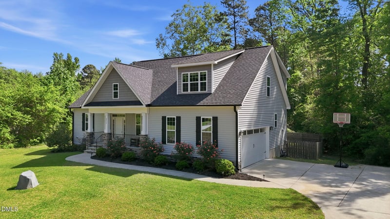 211 Long St, Fuquay Varina, NC 27526