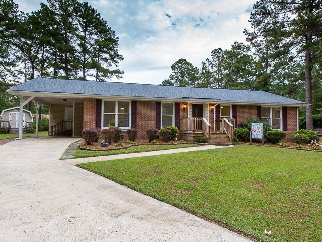 211 Maple Cir, Smithfield, NC 27576