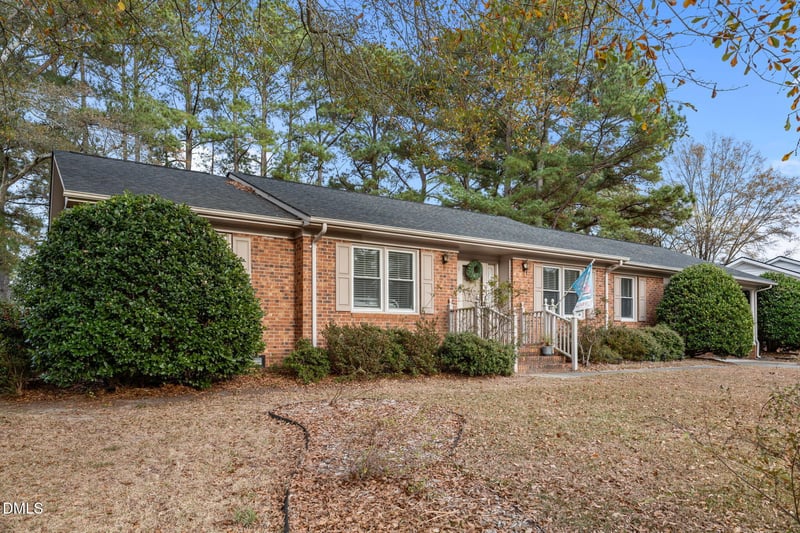 211 Marlowe Dr, Dunn, NC 28334