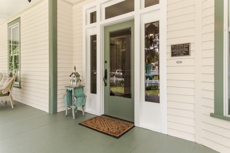 211 S Mason St, Apex, NC 27502