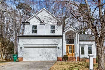 211 Mccleary Ct, Cary, NC 27513