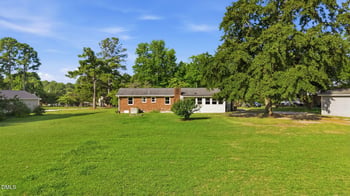 211 Meadow Dr, Fuquay Varina, NC 27526