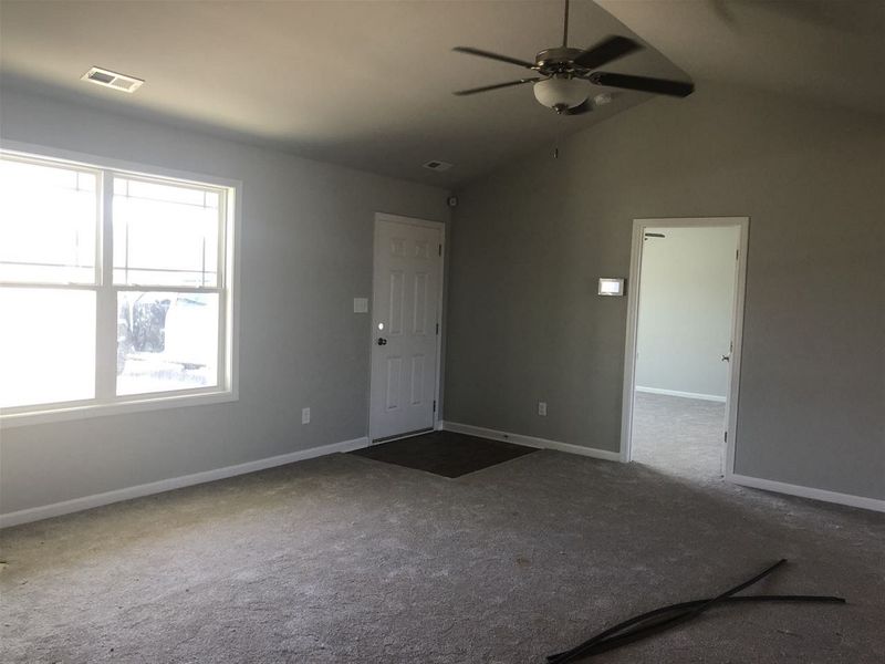 211 Mill Stream Dr, Selma, NC 27576