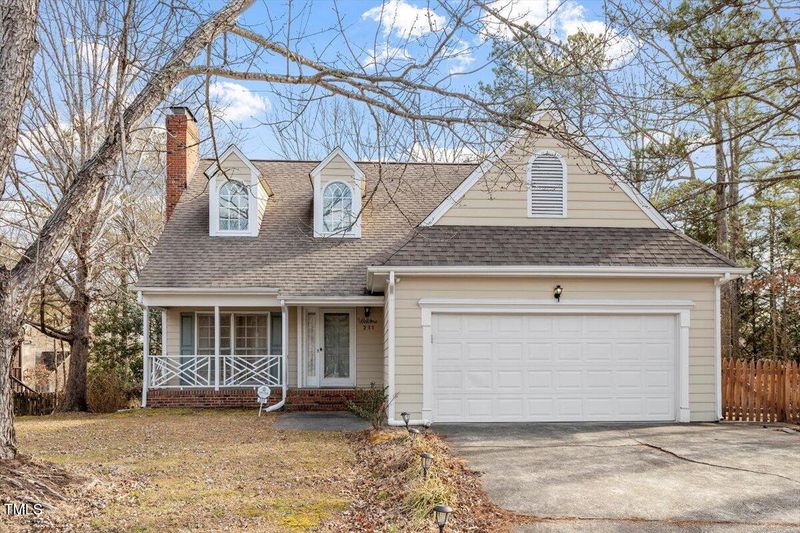 211 Nichols Farm Dr, Durham, NC 27703