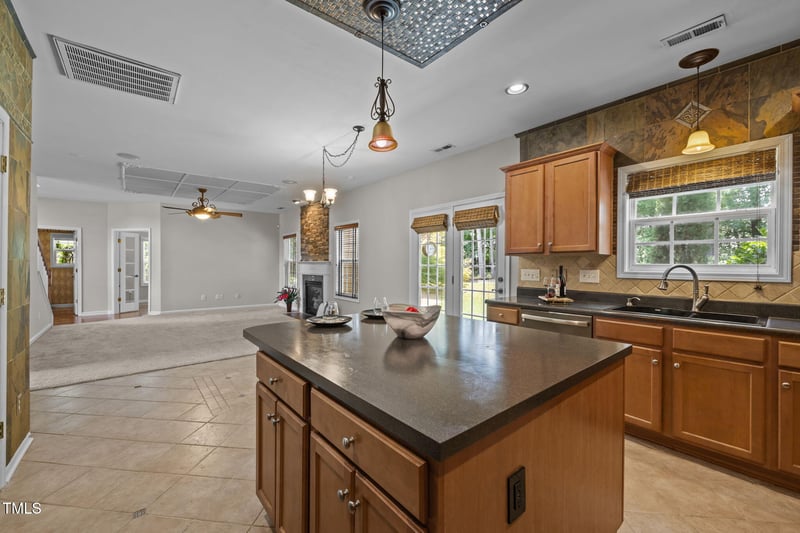 211 October Glory Ln, Apex, NC 27539