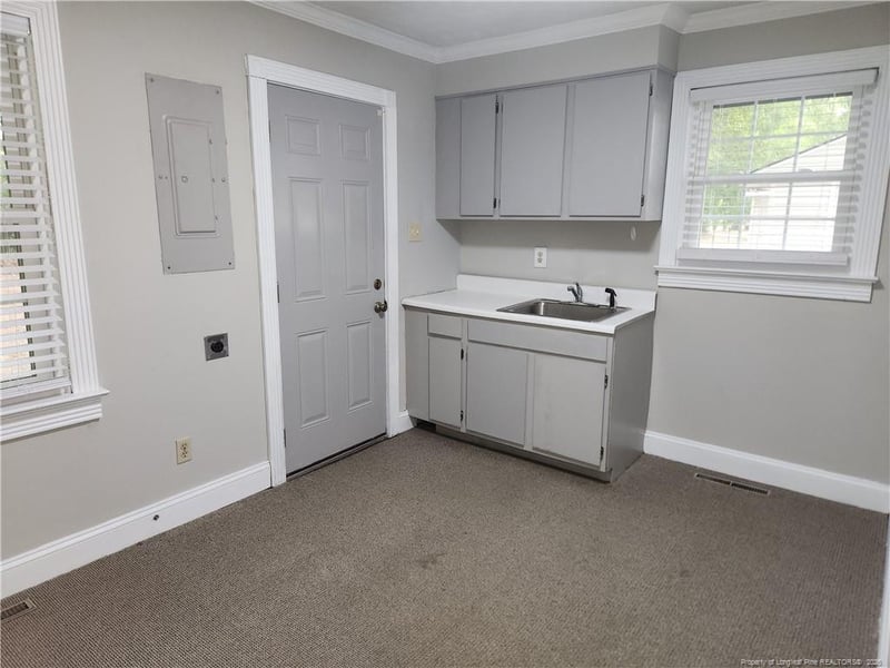211 Owen Dr, Fayetteville, NC 28304
