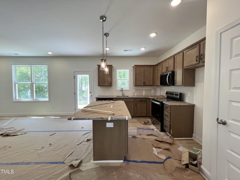 211 Saltgrass Ln, Smithfield, NC 27577