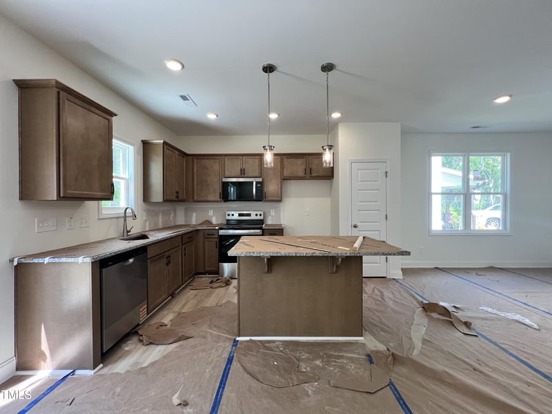 211 Saltgrass Ln, Smithfield, NC 27577