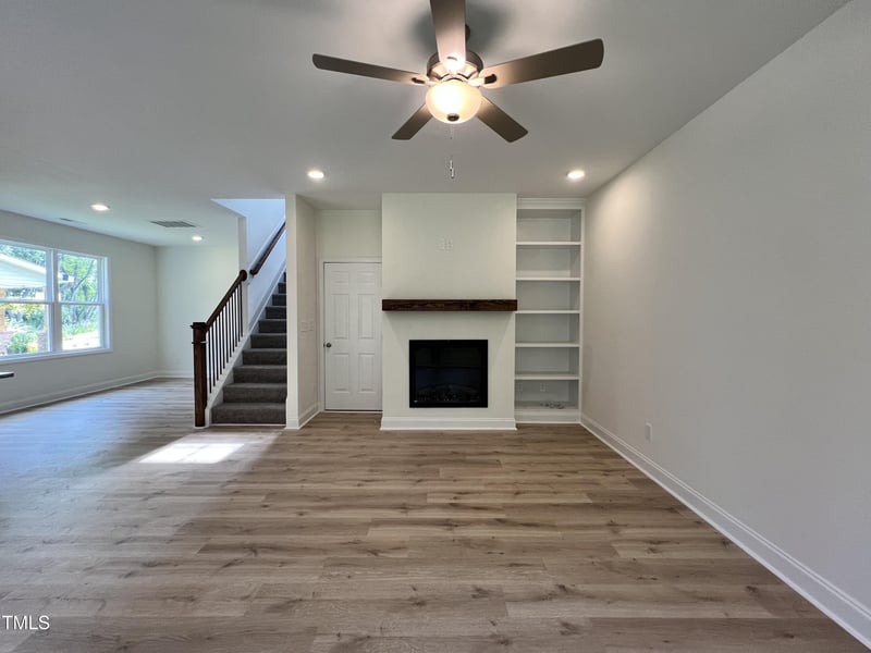 211 Saltgrass Ln, Smithfield, NC 27577