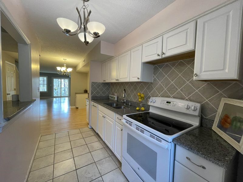 211 Schultz St #211, Chapel Hill, NC 27514