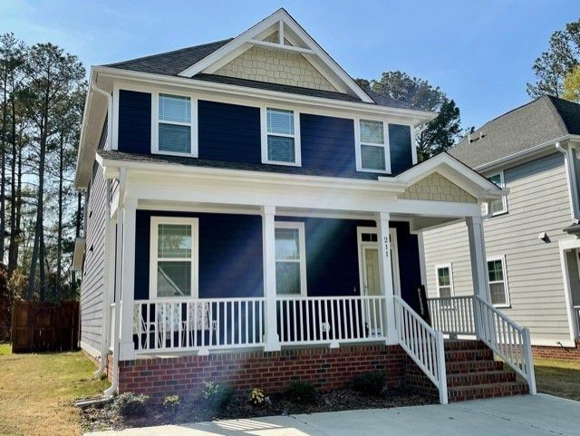 211 Seventh St, Wake Forest, NC 27587
