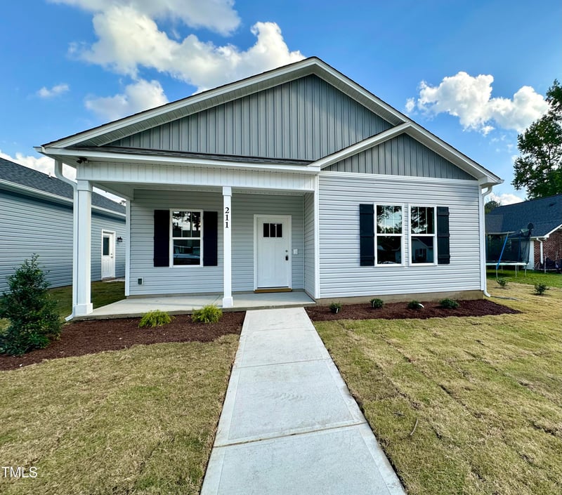 211 S Sixth St, Smithfield, NC 27577