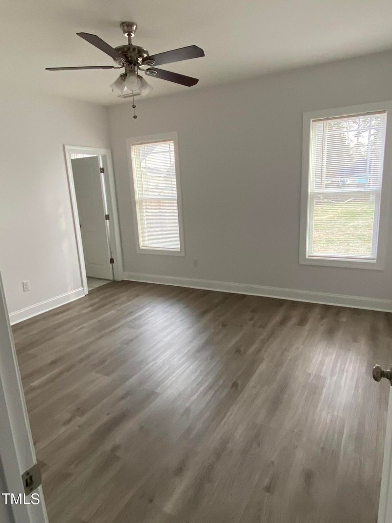 211 W Smithfield St, Angier, NC 27501