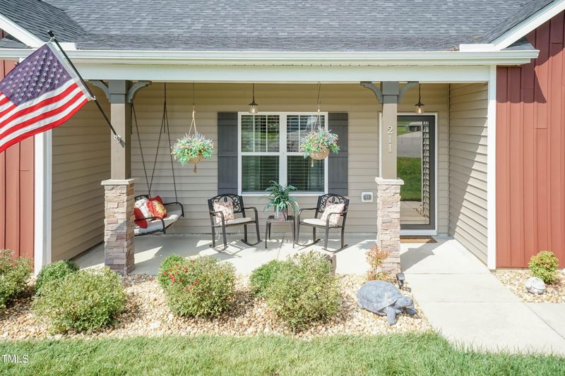 211 Southwick Ct, Sanford, NC 27332