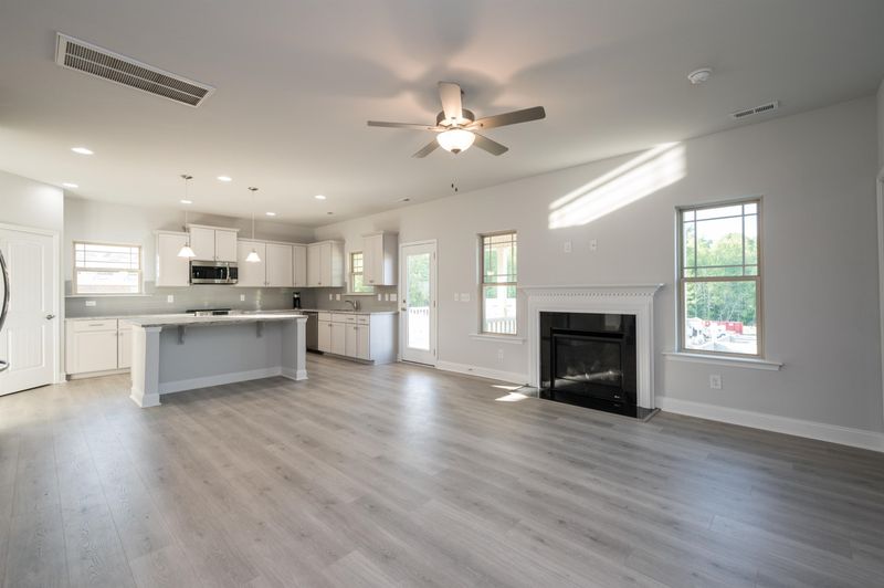 211 Spring Forest Dr, Goldsboro, NC 27534