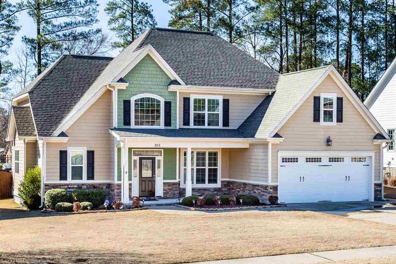 211 Terrell Dr, Rolesville, NC 27571