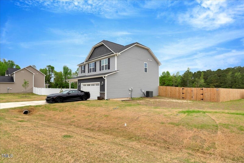 211 Tobacco Barn Dr, Angier, NC 27501
