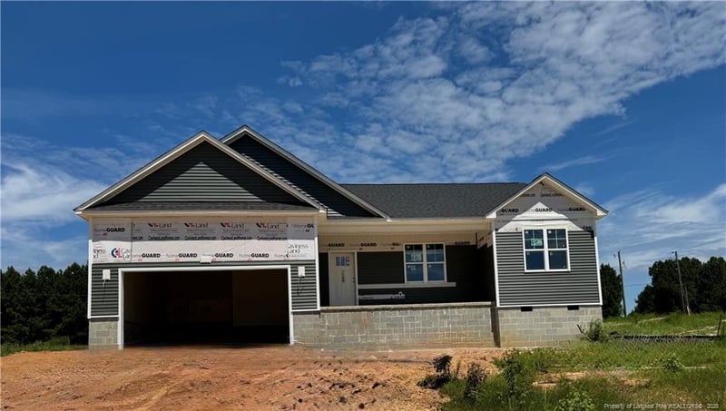 211 Uwharrie Way, Sanford, NC 27330
