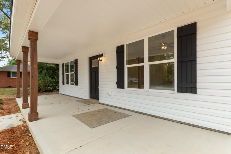 211 Washington St, Coats, NC 27521