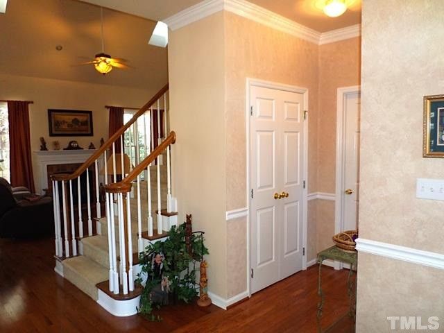 211 Waverly Dr, Clayton, NC 27527