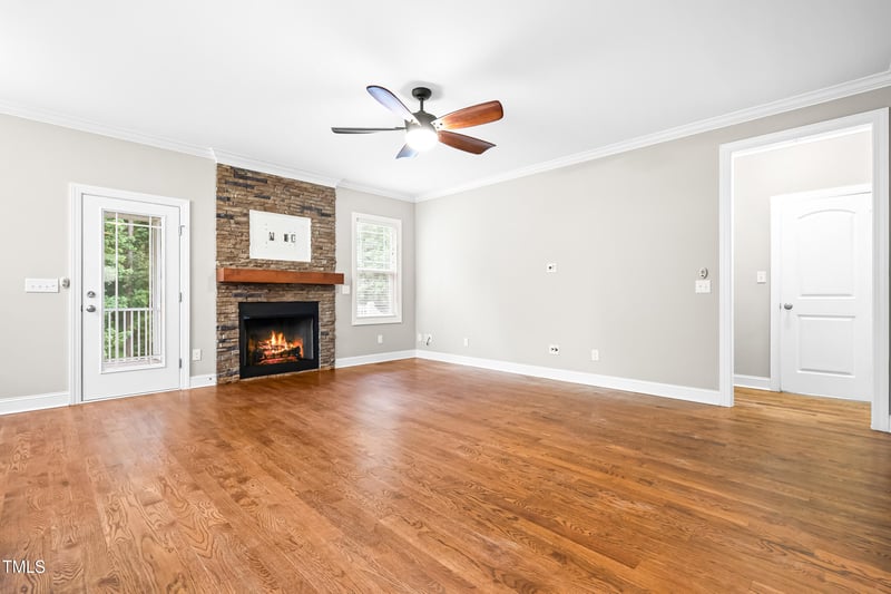 211 Wheeler Ct, Clayton, NC 27527