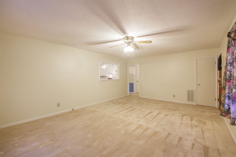 211 S Woodcrest St, Durham, NC 27703