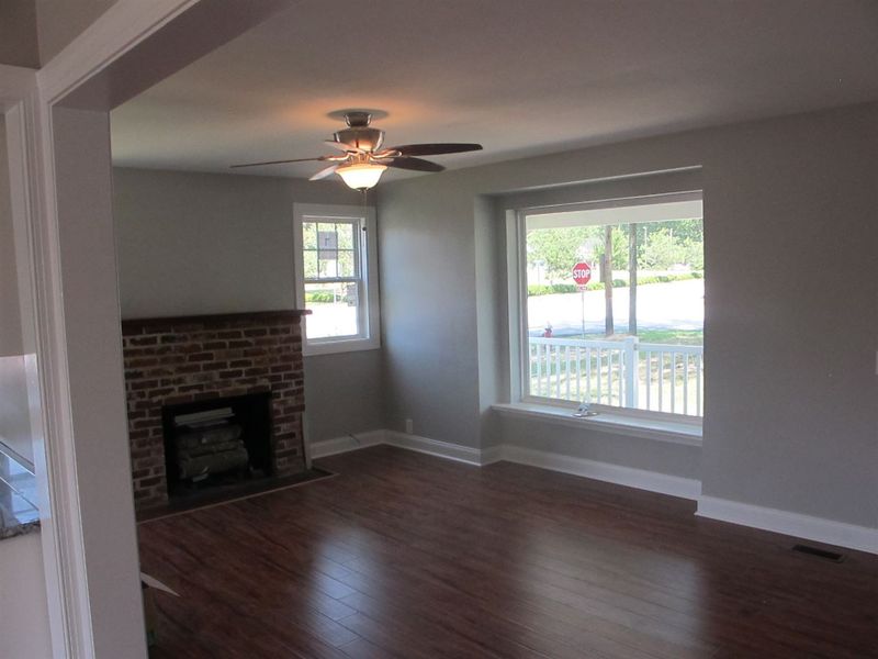 211 N Woodrow St, Fuquay Varina, NC 27526