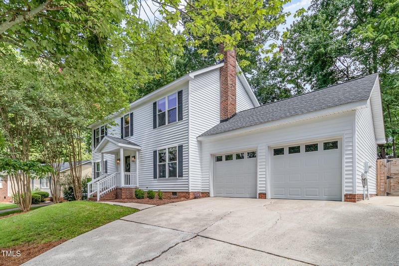 211 Wyatts Pond Ln, Cary, NC 27513
