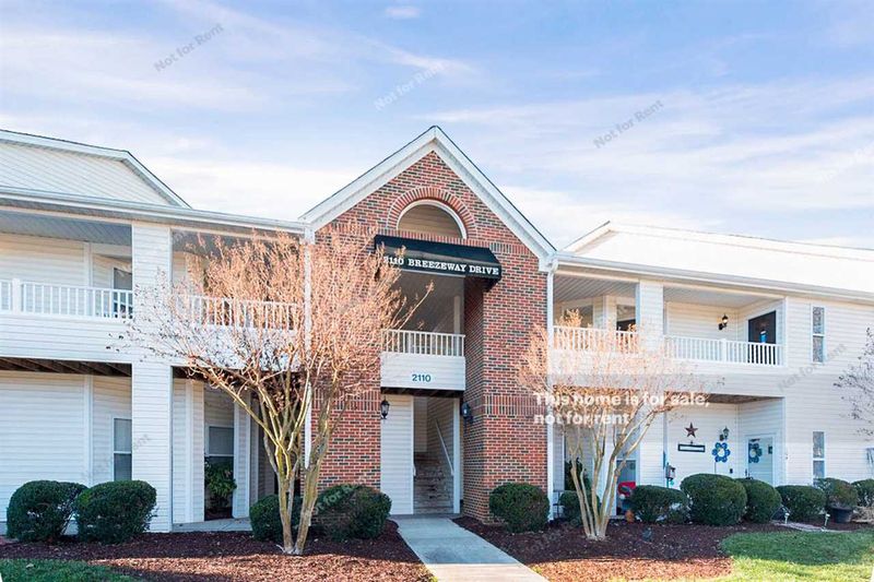 2110 Breezeway Dr #204, Raleigh, NC 27614