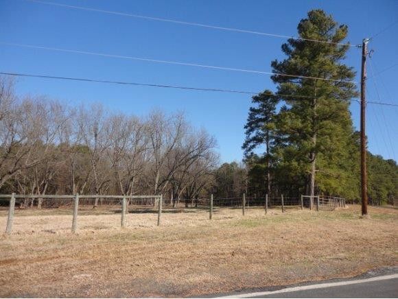 2110 Herron Rd, Burlington, NC 27215