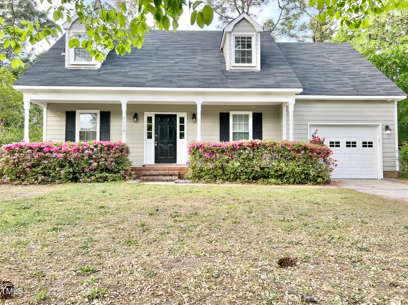2110 Lakeridge Dr, Fayetteville, NC 28304