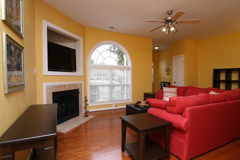 2110 Piney Brook Rd #102, Raleigh, NC 27614
