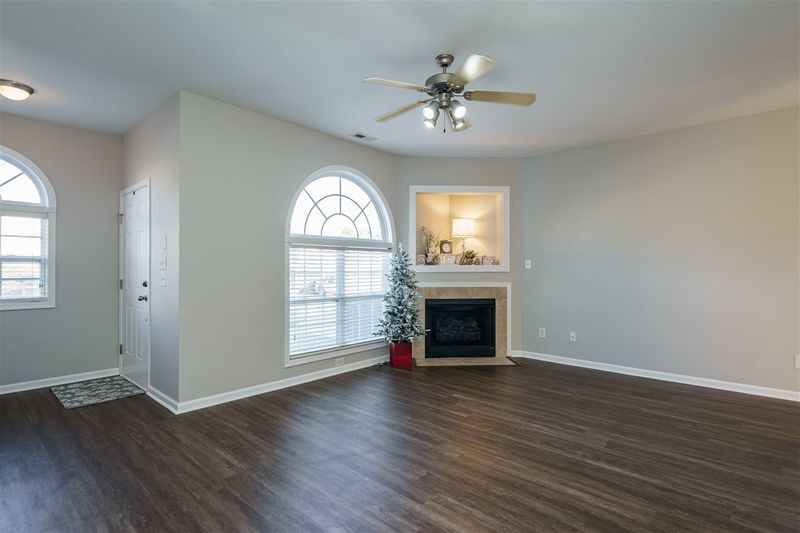 2110 Piney Brook Rd #105, Raleigh, NC 27614