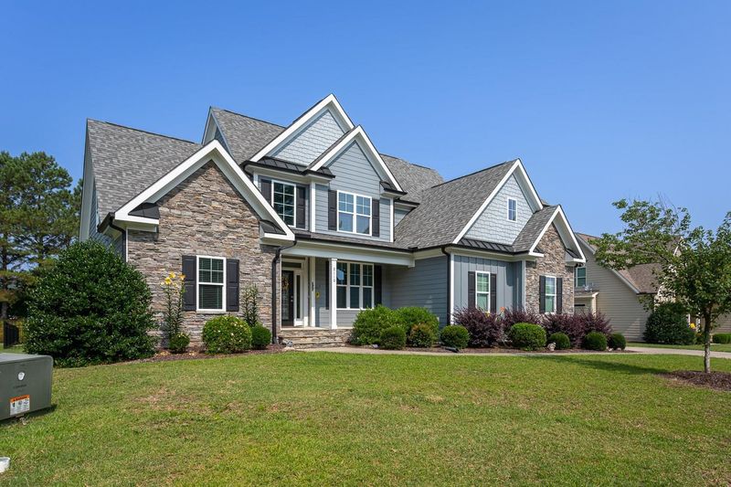 2110 Taramar Ln, Zebulon, NC 27597