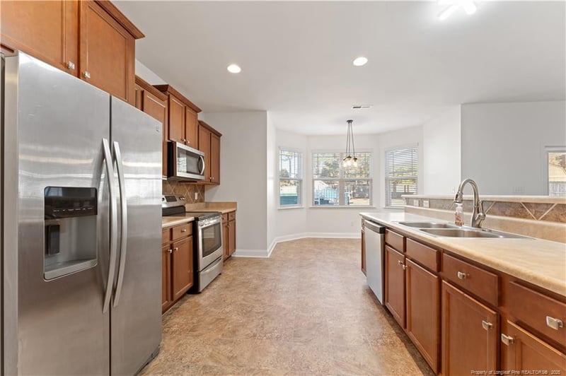 2110 Yates Ranch Rd, Hope Mills, NC 28348