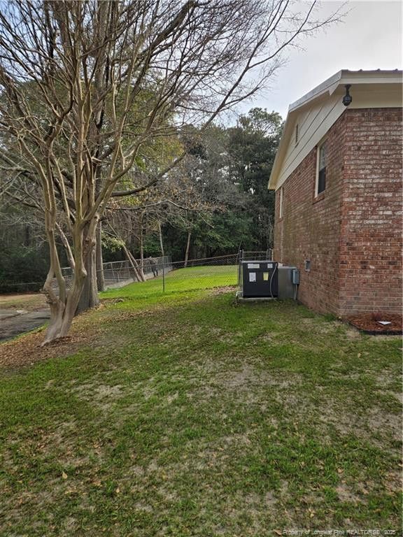 2111 Dillon Dr, Fayetteville, NC 28306