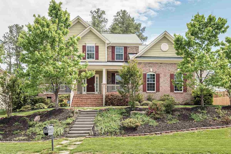 2111 Hemlock Hill Dr, Durham, NC 27703