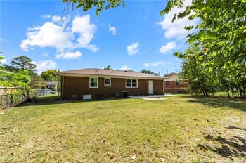 2111 Quail Ridge Dr, Fayetteville, NC 28304