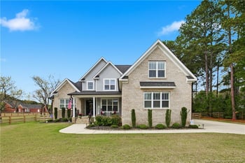 2111 Sunburst Ct, Fayetteville, NC 28312