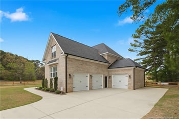 2111 Sunburst Ct, Fayetteville, NC 28312