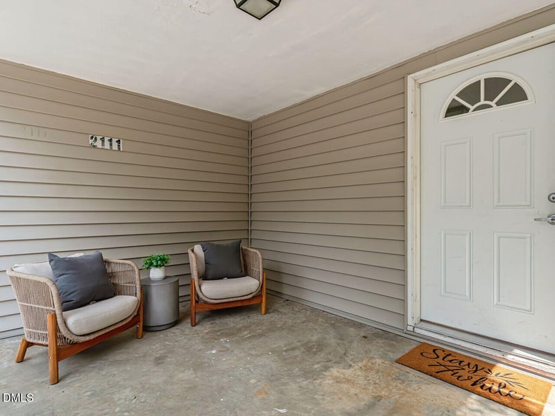 2111 Woodview Dr, Raleigh, NC 27604