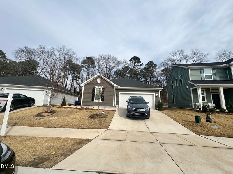 2112 Crestwood Ridge Dr, Durham, NC 27704