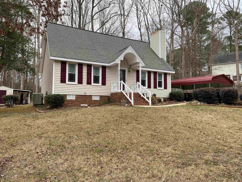 2112 Hemlock Cir, Clayton, NC 27520