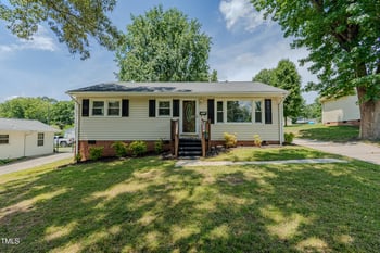 2112 Mckinney St, Burlington, NC 27217