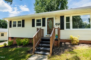 2112 Mckinney St, Burlington, NC 27217
