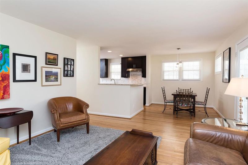 2112 Watkins St, Raleigh, NC 27604