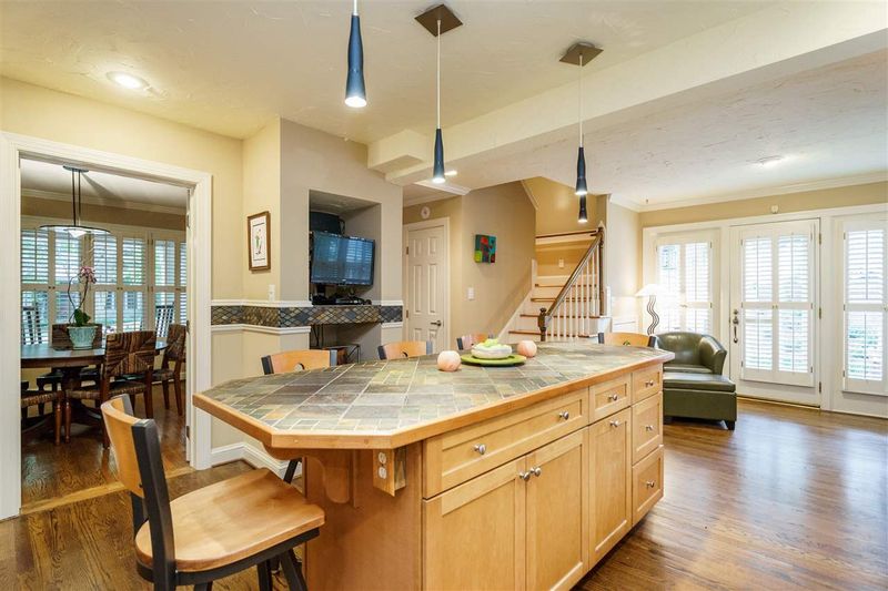2113 Camrose St, Raleigh, NC 27608
