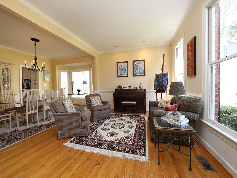 2113 Carriage Way, Chapel Hill, NC 27517